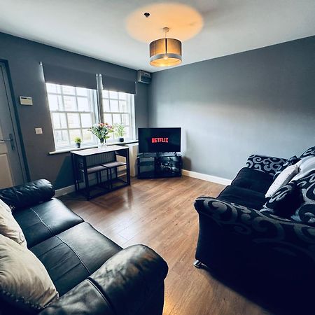 Queens Townhouse - 4 Bed وايتهيفين المظهر الخارجي الصورة